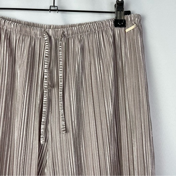 Danskin Rose Gold Crinkle Pleat Straight Leg Casual Pants S - Picture 3 of 3